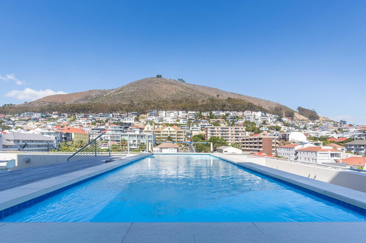 The Odyssee 409 Cape Town Exterior photo
